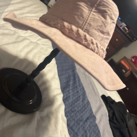 Fedora hat. - Picture 4 of 10